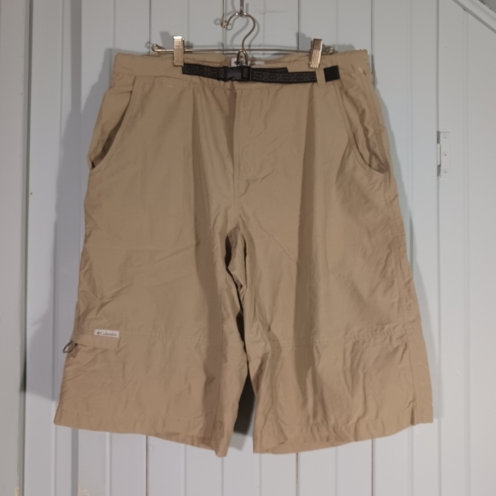 COLUMBIA hicking tech short